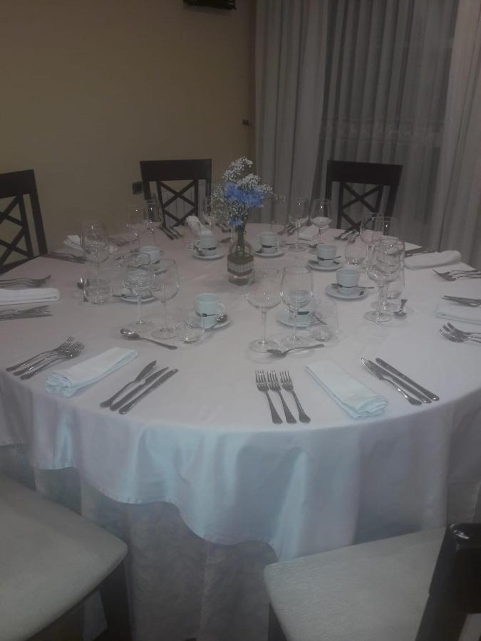 Hostal Restaurante Pacos Herrera del Duque Dış mekan fotoğraf